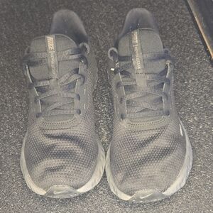 Nike Revolution Black Mesh women's Running Shoes US 9 Breathable Comfort